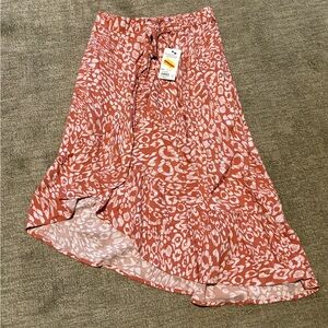 Elegant Women's Patterned Skirt